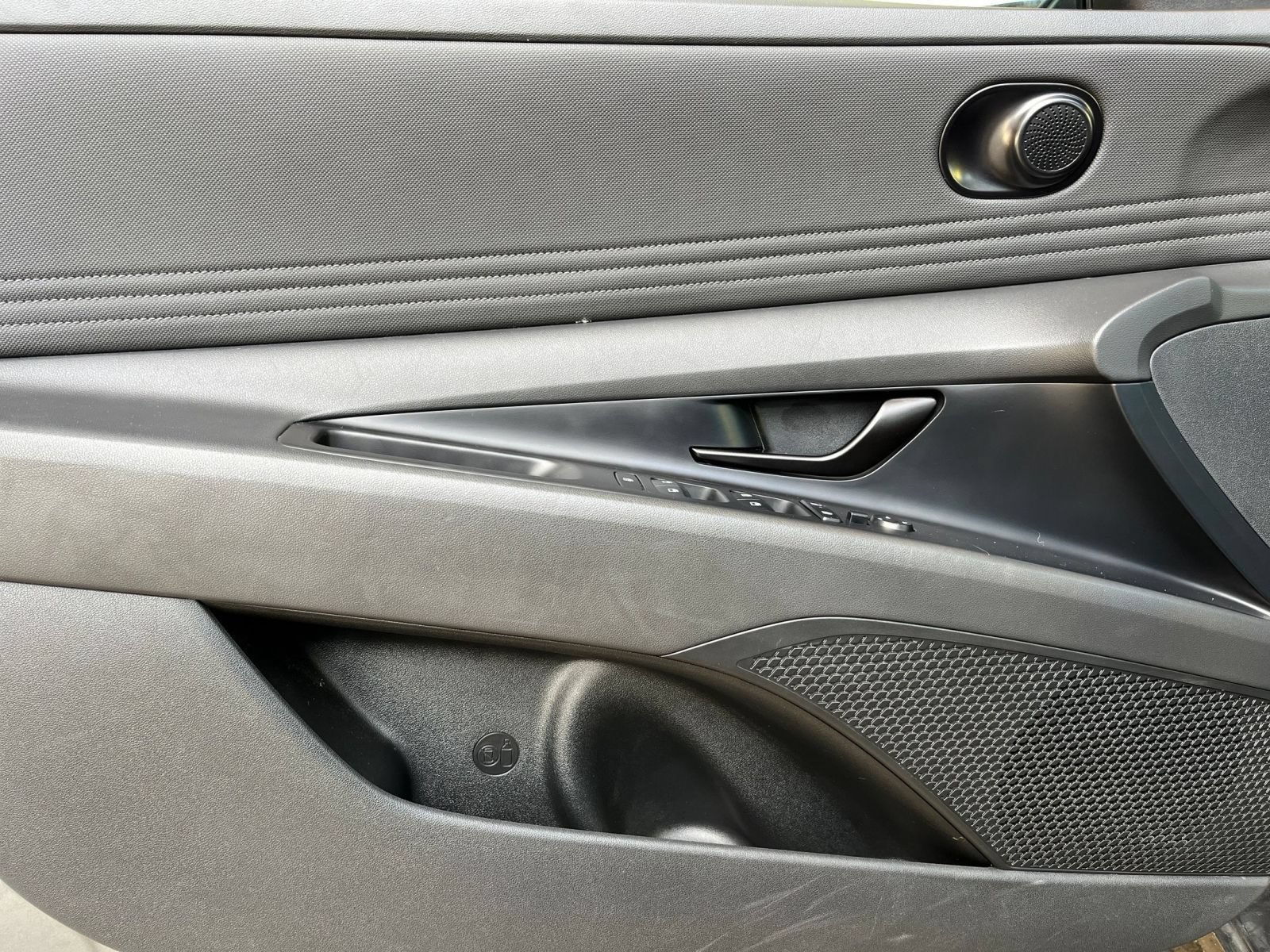 Thumbnail: 2026 Hyundai Elantra - 18