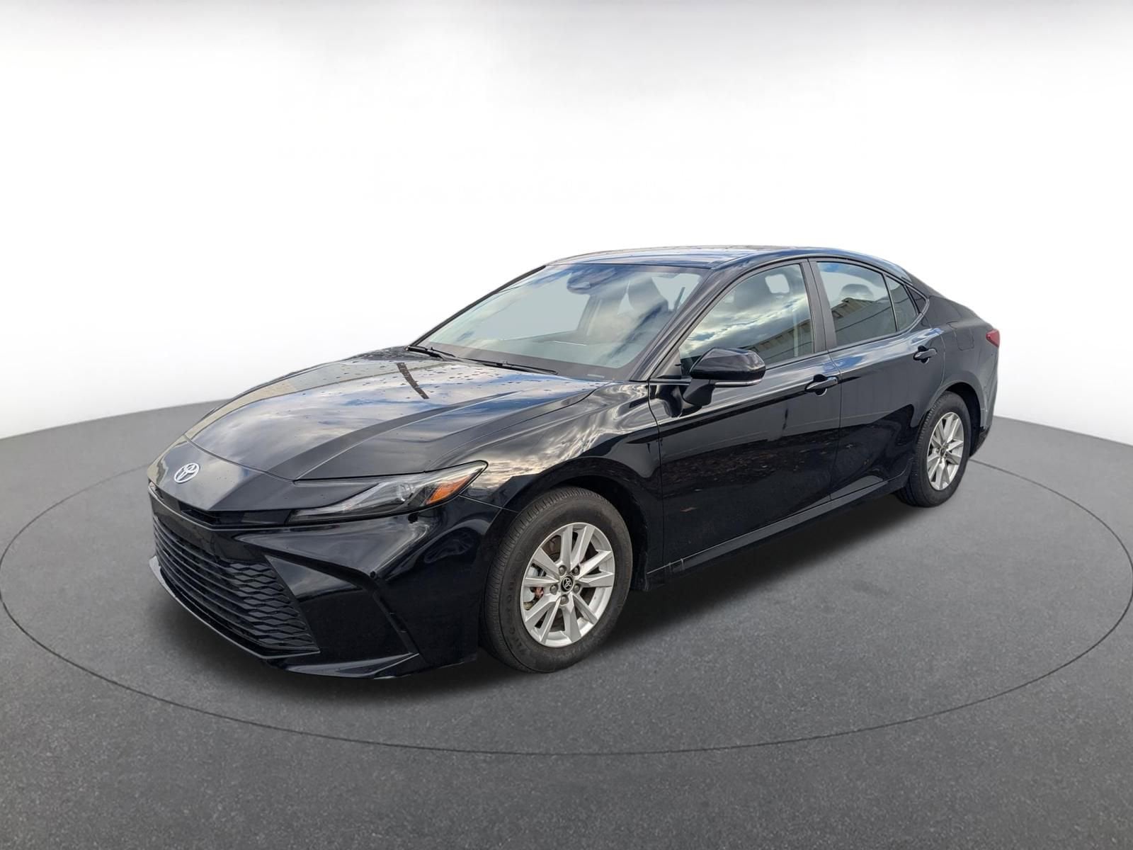 Thumbnail: 2025 Toyota Camry - 3