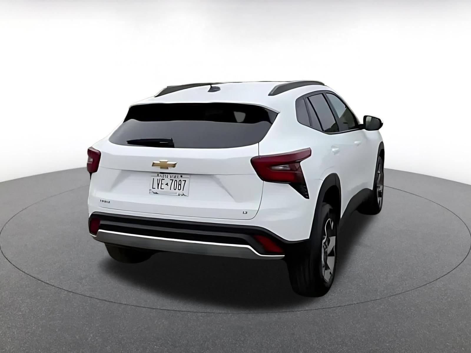 Thumbnail: 2025 Chevrolet Trax - 14