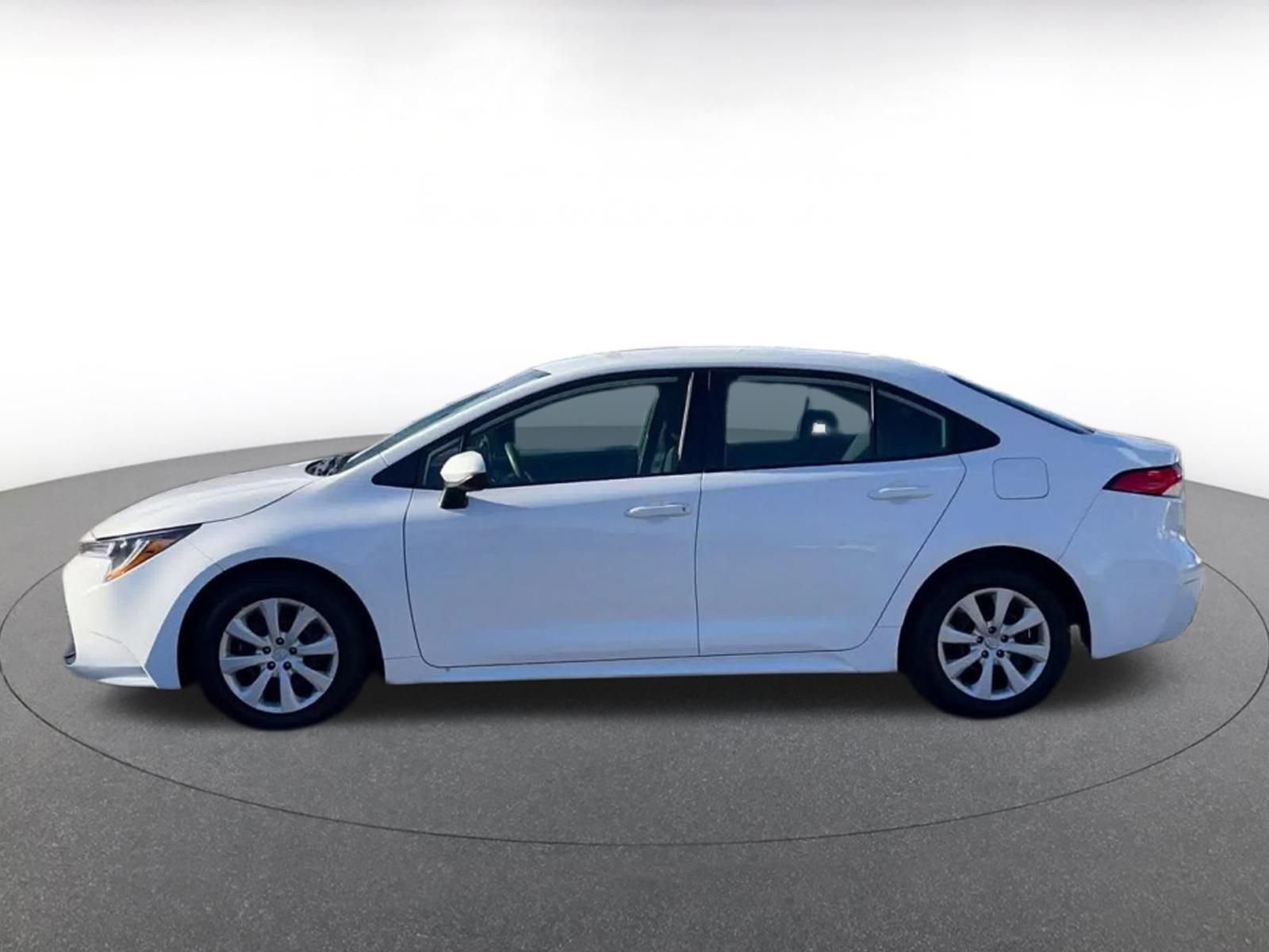 Thumbnail: 2024 Toyota Corolla - 9