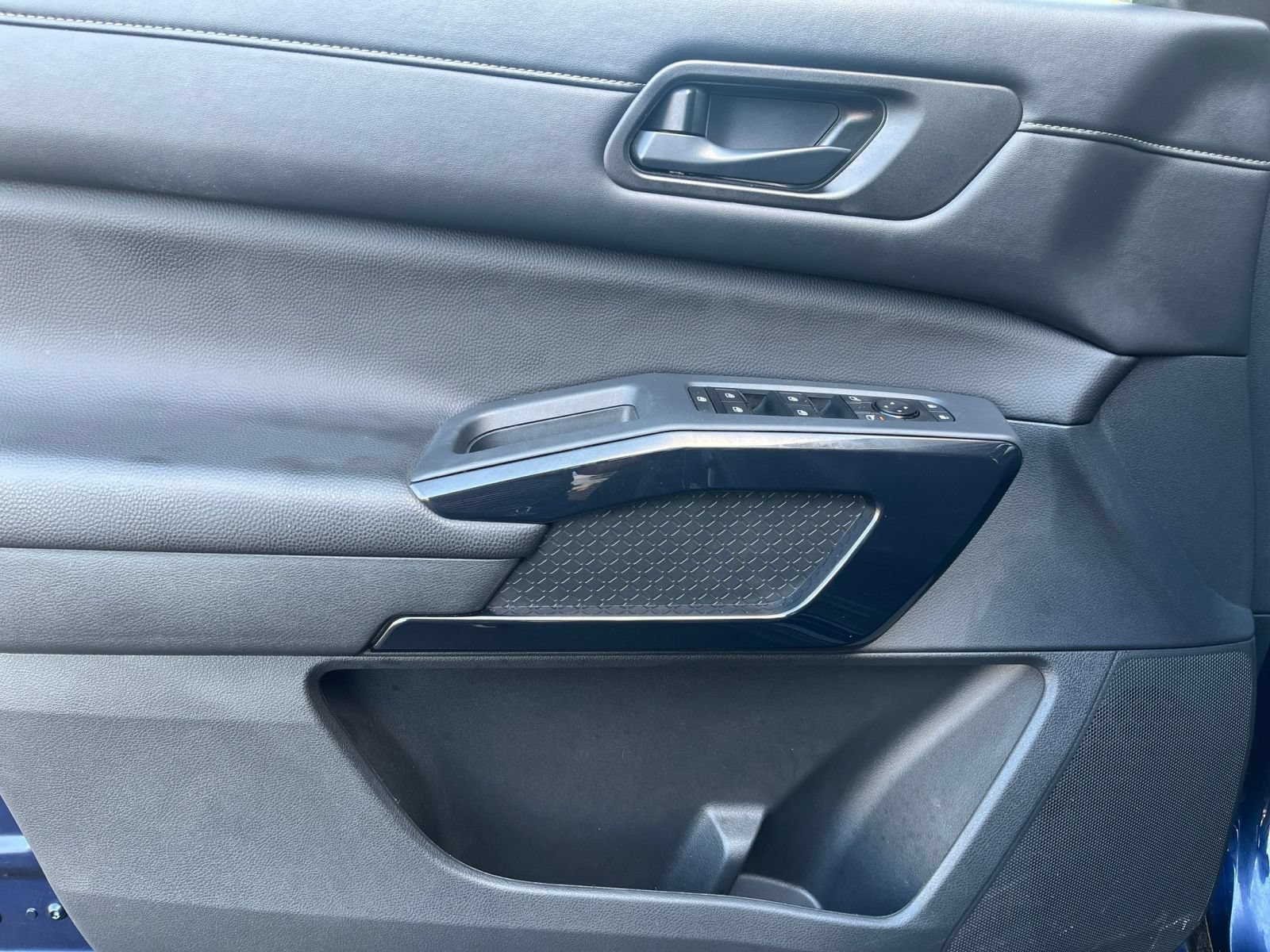 Thumbnail: 2025 Nissan Pathfinder - 18