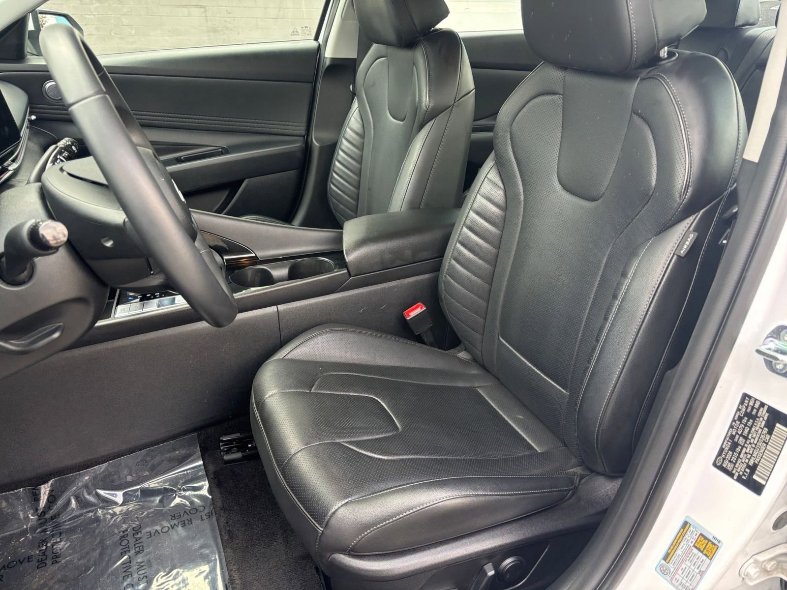 Thumbnail: 2025 Hyundai Elantra - 32