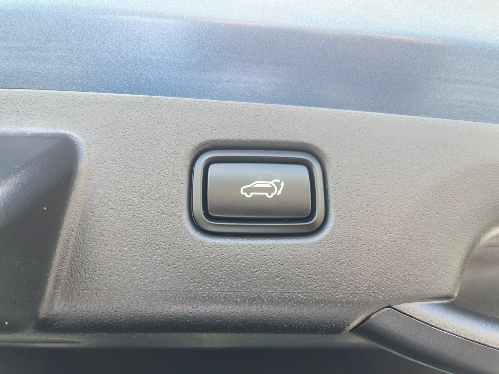Thumbnail: 2024 Kia Niro - 29