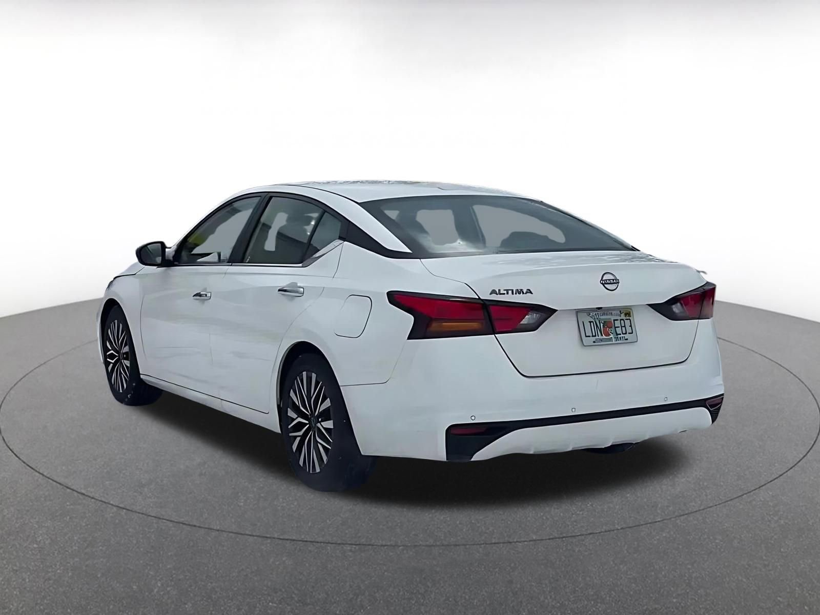 Thumbnail: 2025 Nissan Altima - 10