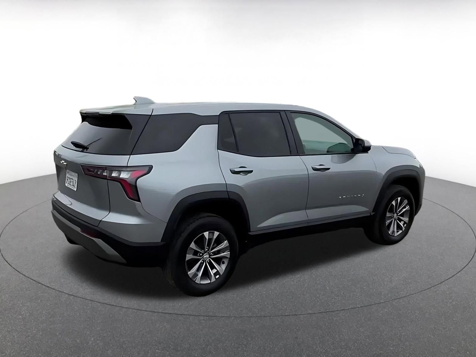 Thumbnail: 2025 Chevrolet Equinox - 15