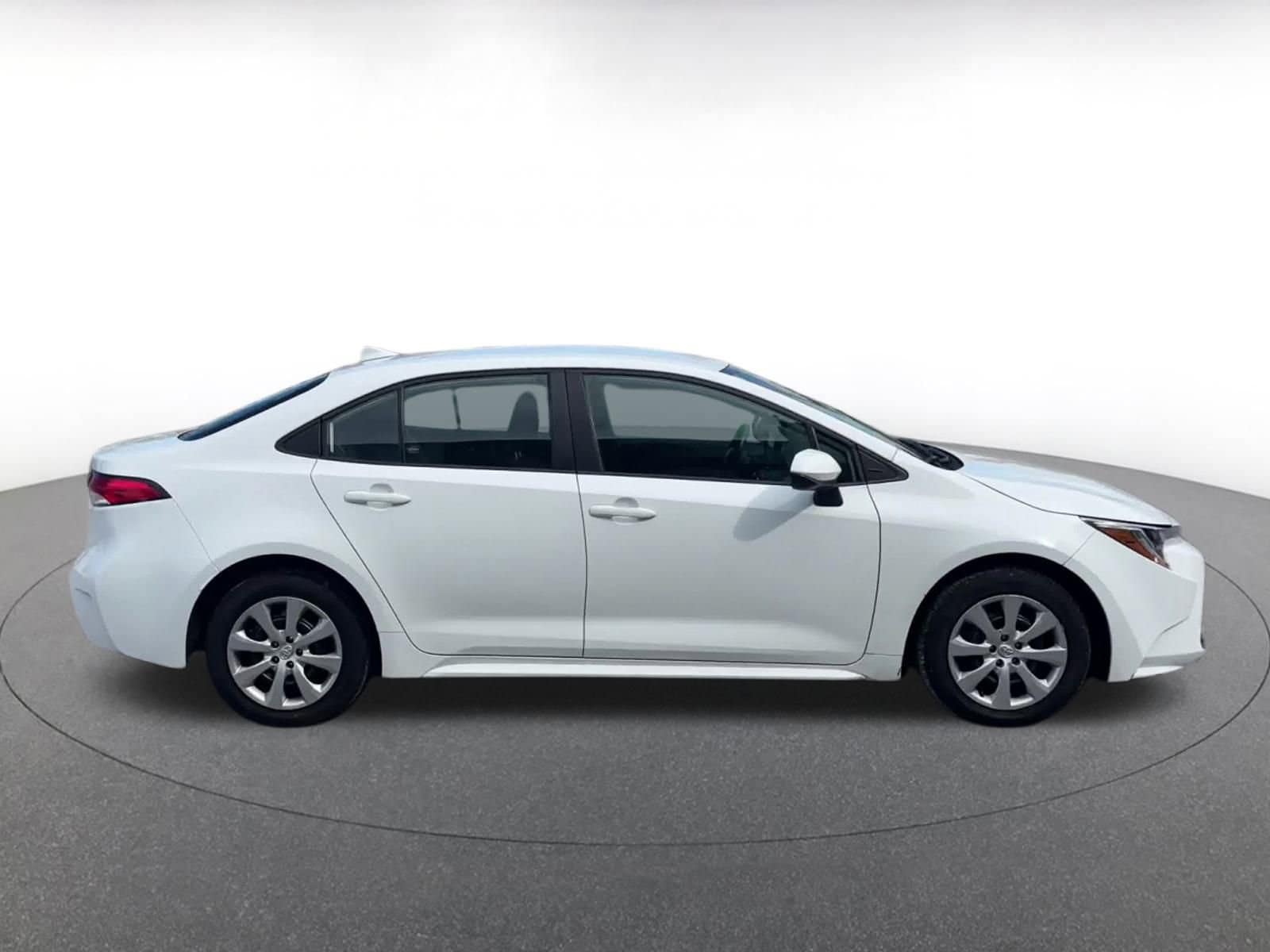 Thumbnail: 2024 Toyota Corolla - 16