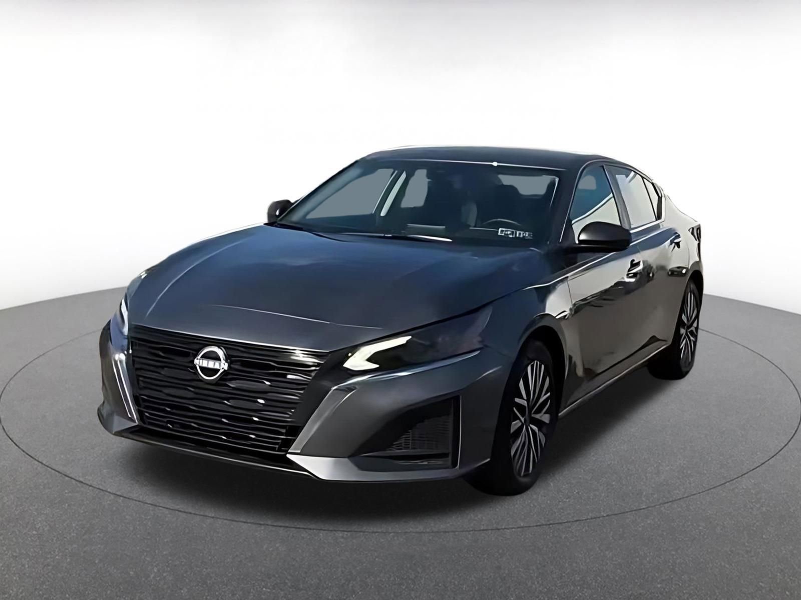 Thumbnail: 2025 Nissan Altima - 7