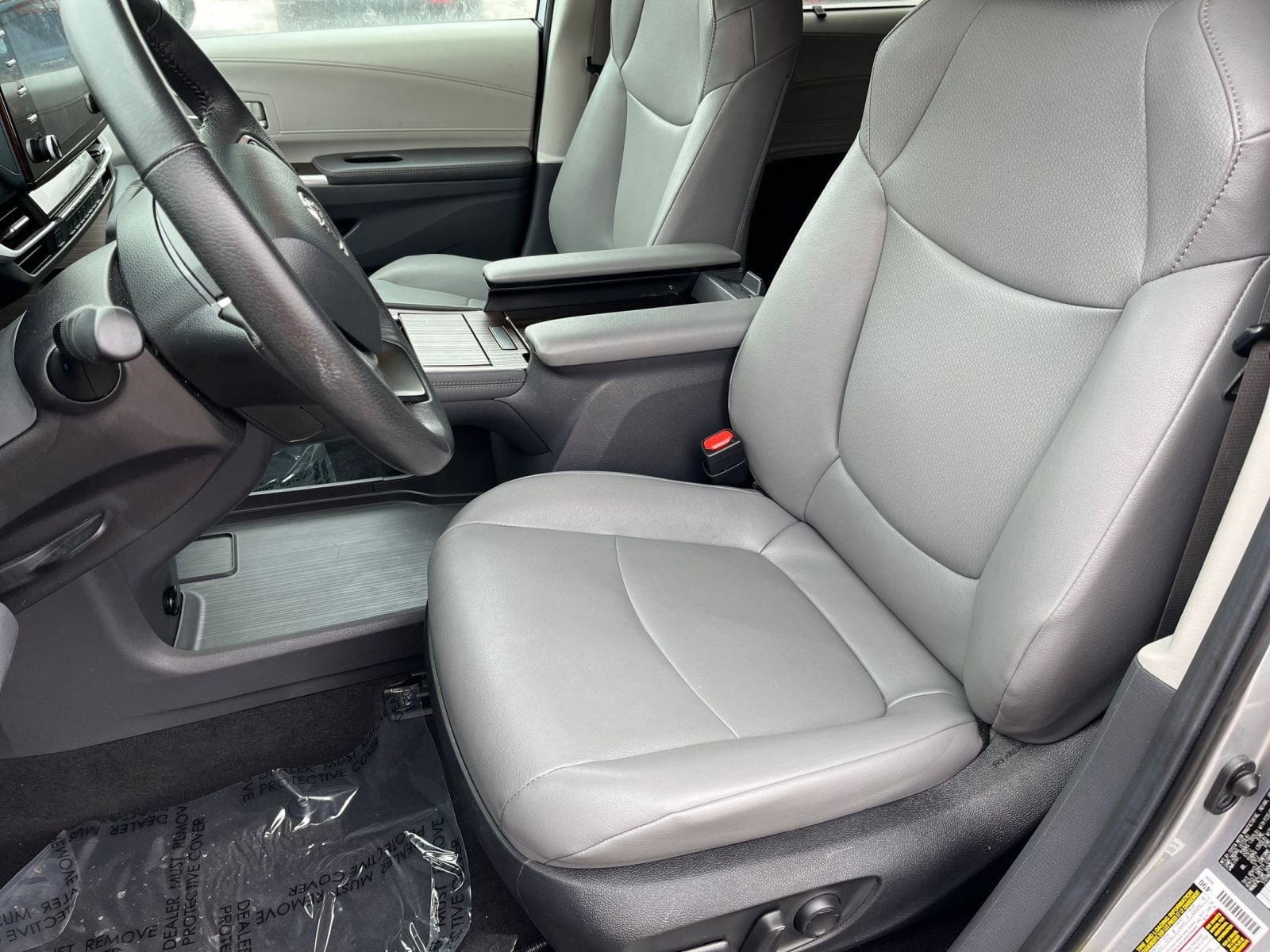 Thumbnail: 2024 Toyota Sienna - 35