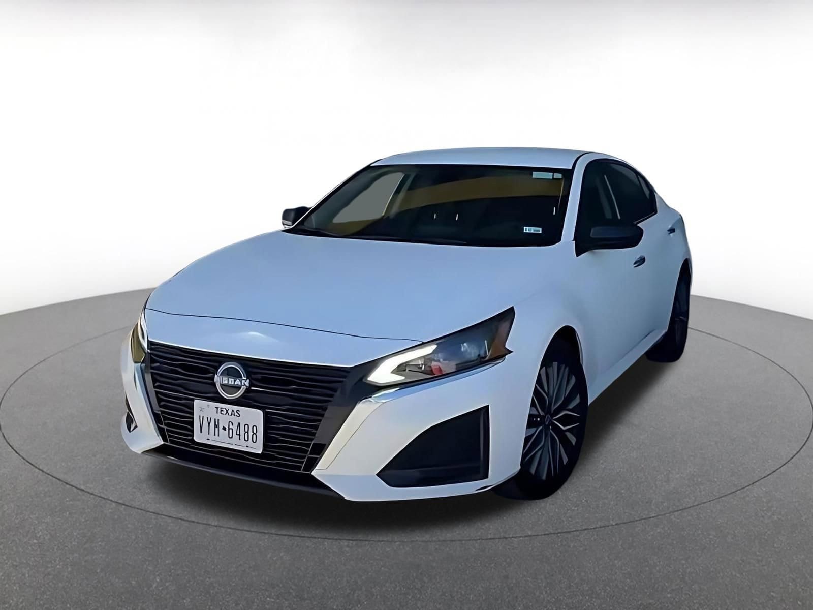 Thumbnail: 2025 Nissan Altima - 4