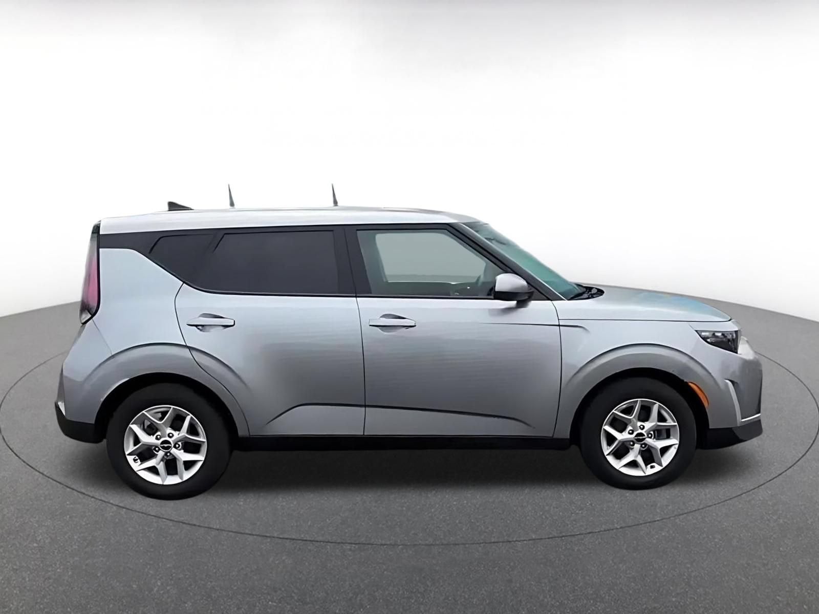 Thumbnail: 2025 Kia Soul - 16