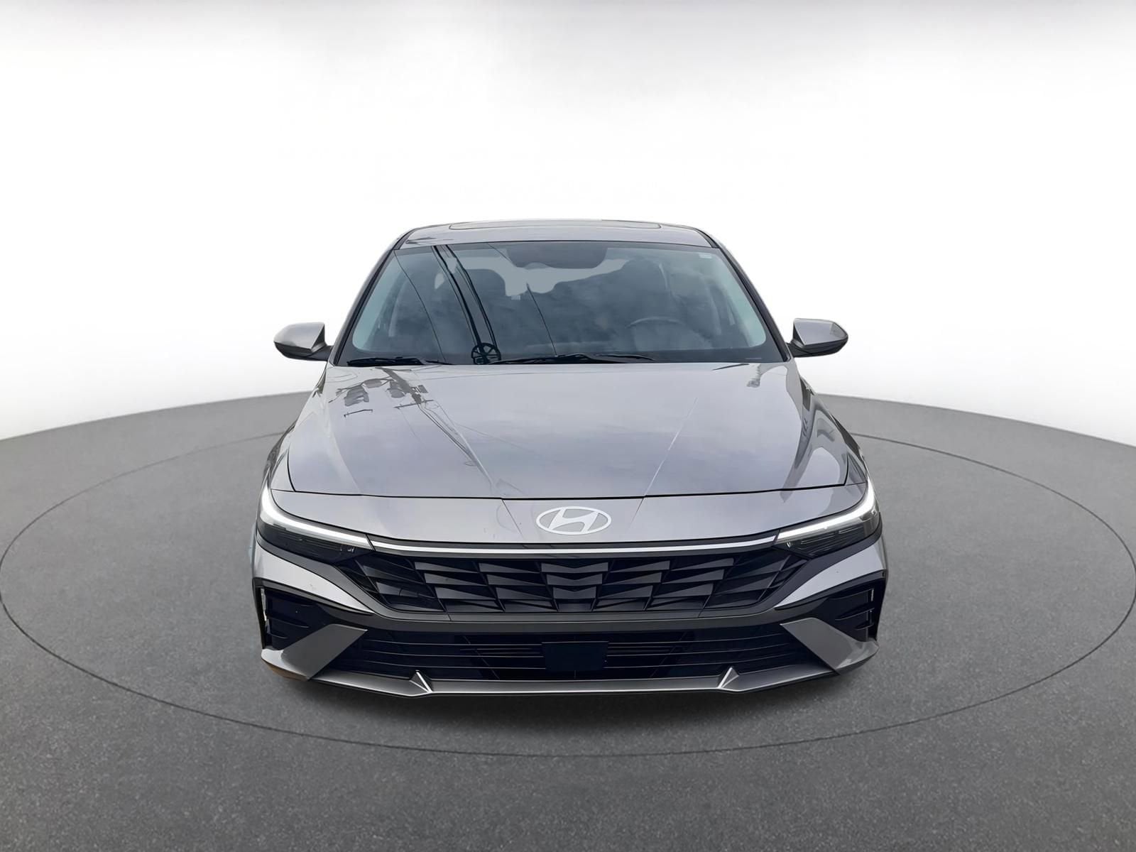 Thumbnail: 2025 Hyundai Elantra - 4