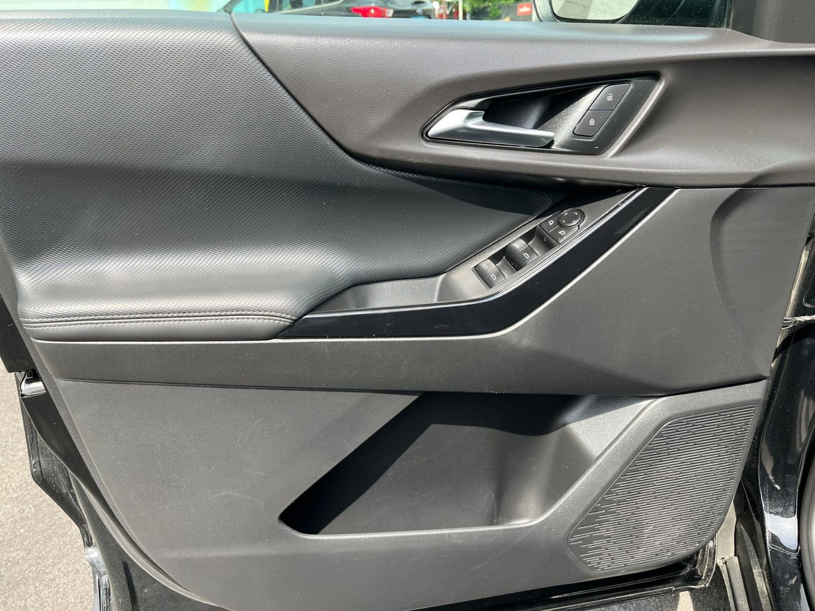 Thumbnail: 2025 Chevrolet Equinox - 18