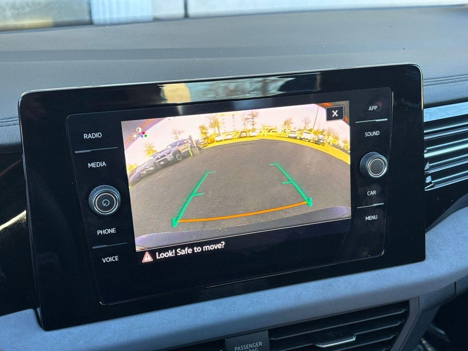 Thumbnail: 2025 Volkswagen Jetta - 17