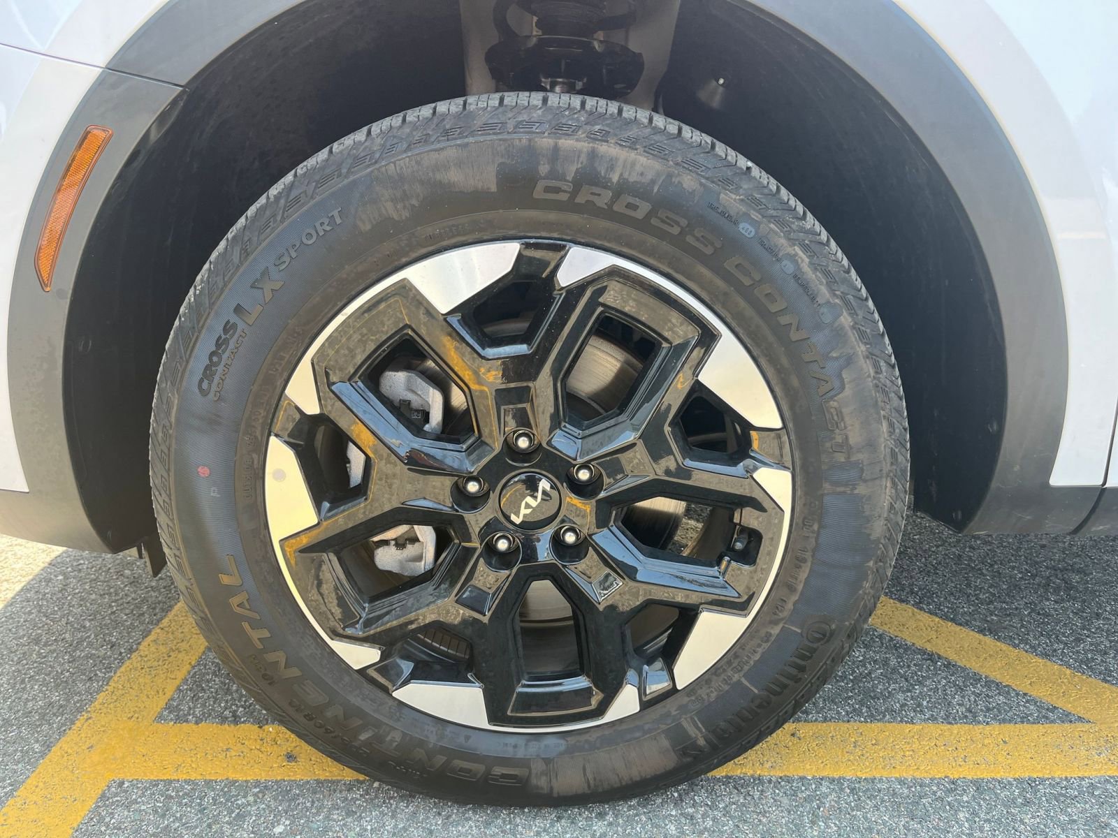 2024 Kia Sorento S 26
