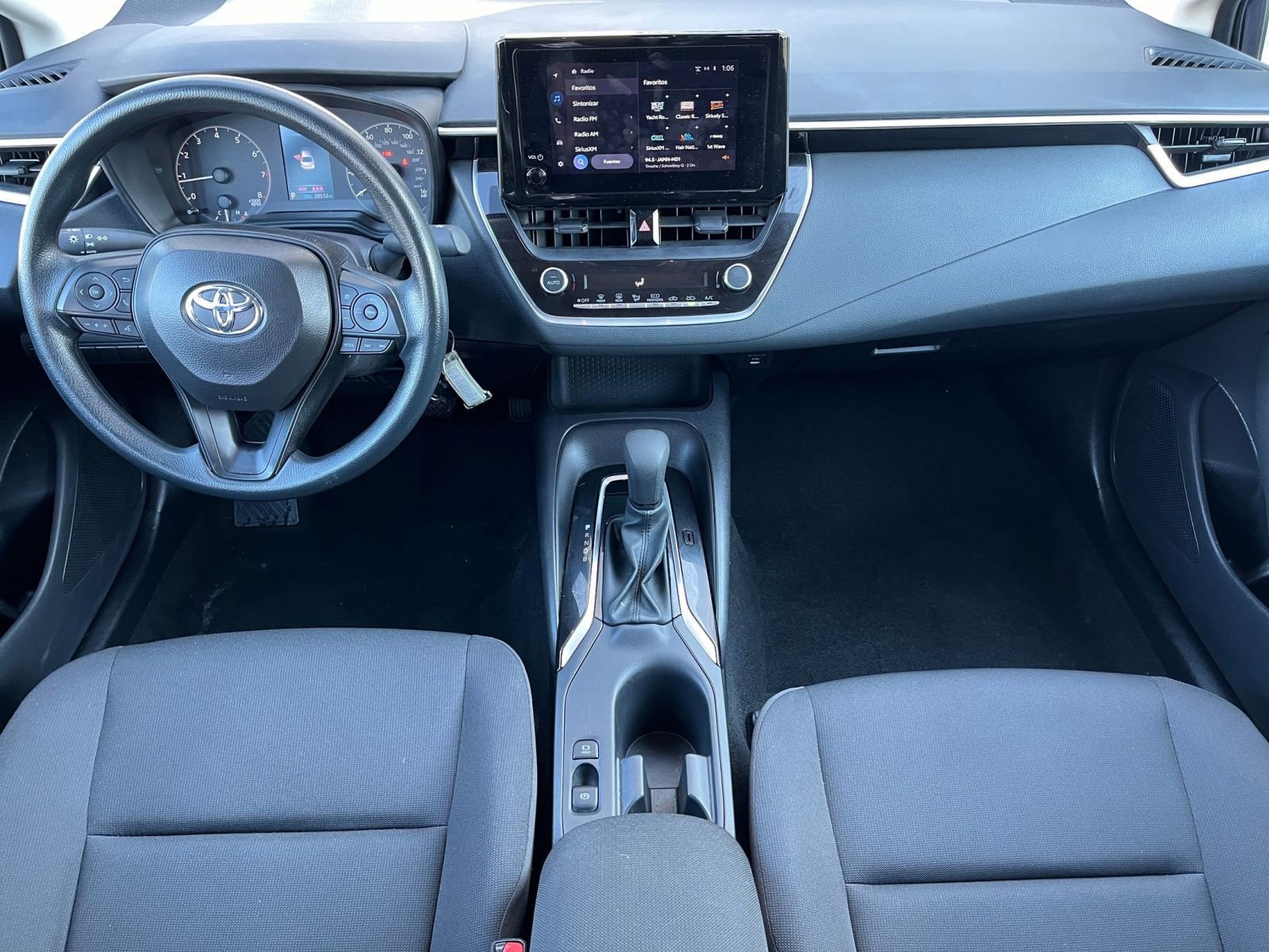 Thumbnail: 2025 Toyota Corolla - 30