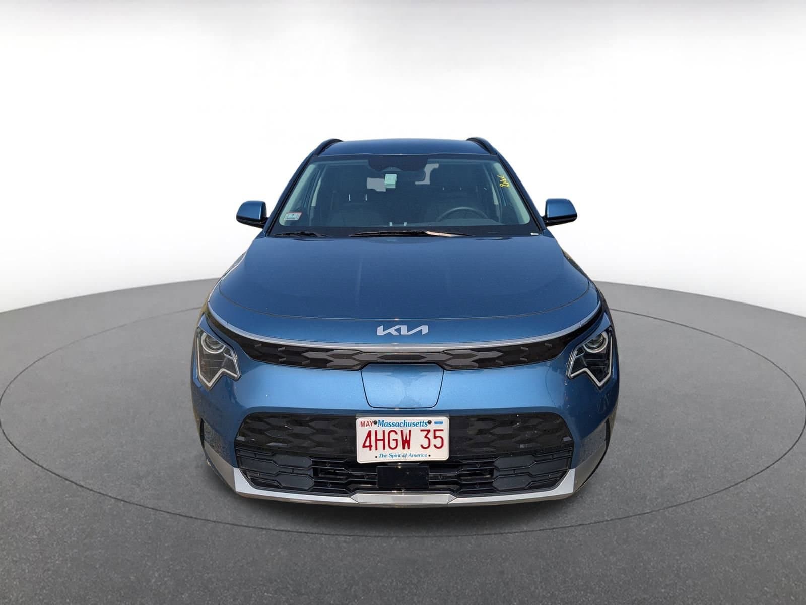 Thumbnail: 2023 Kia Niro - 2