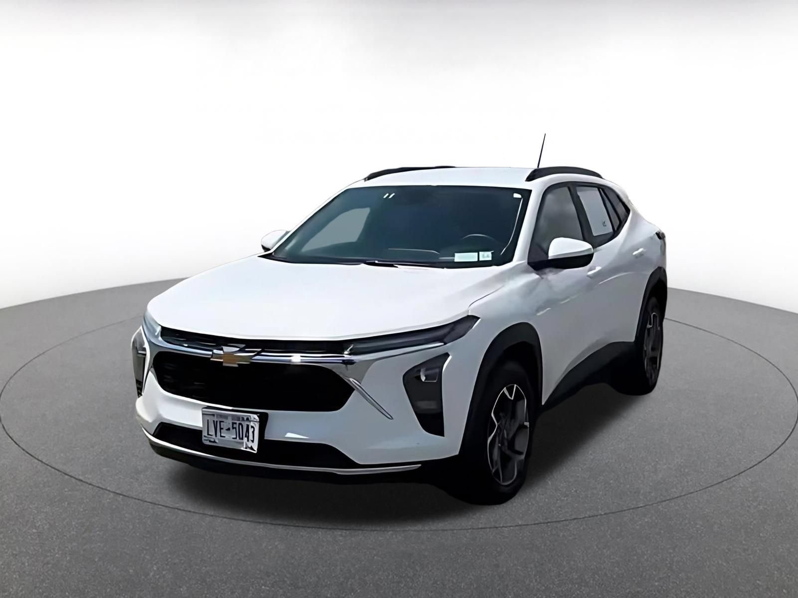 Thumbnail: 2025 Chevrolet Trax - 5