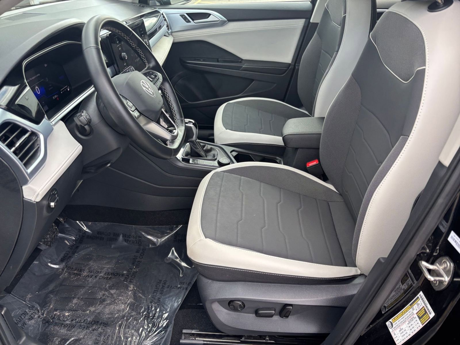 Thumbnail: 2025 Volkswagen Taos - 23