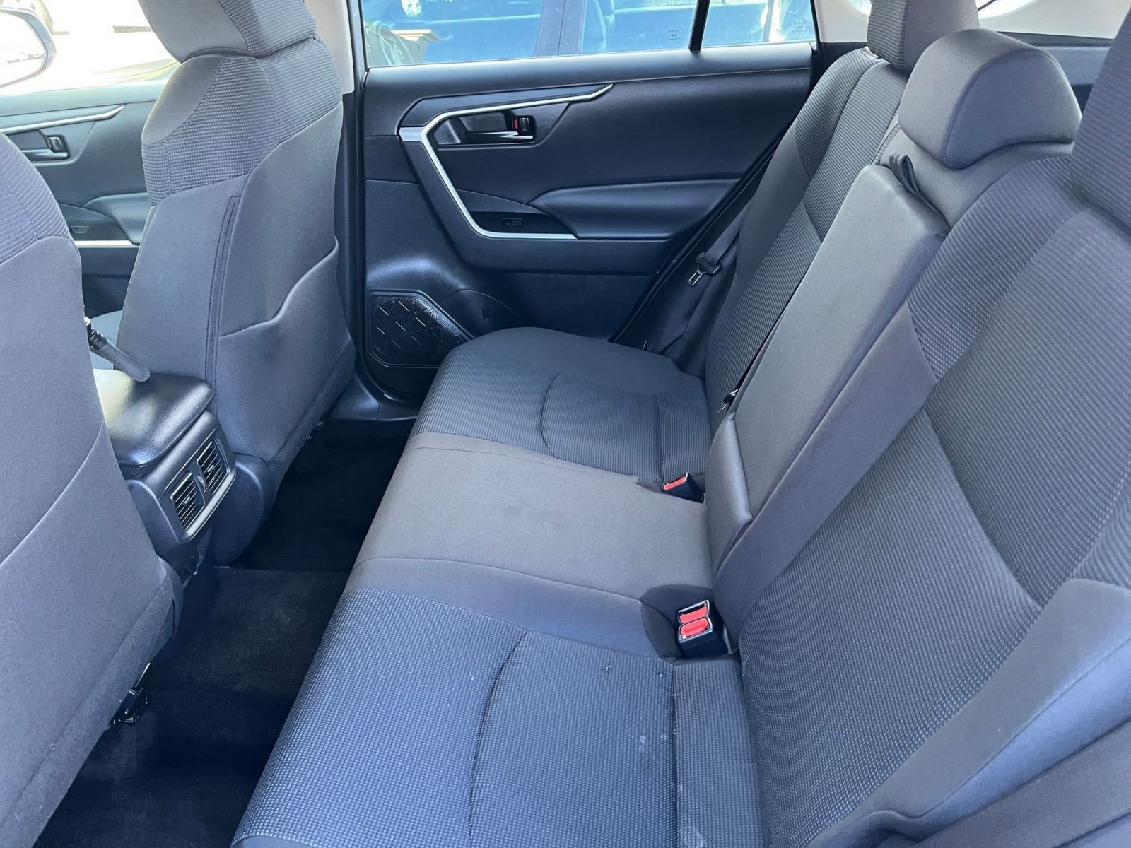 Thumbnail: 2025 Toyota RAV4 - 22