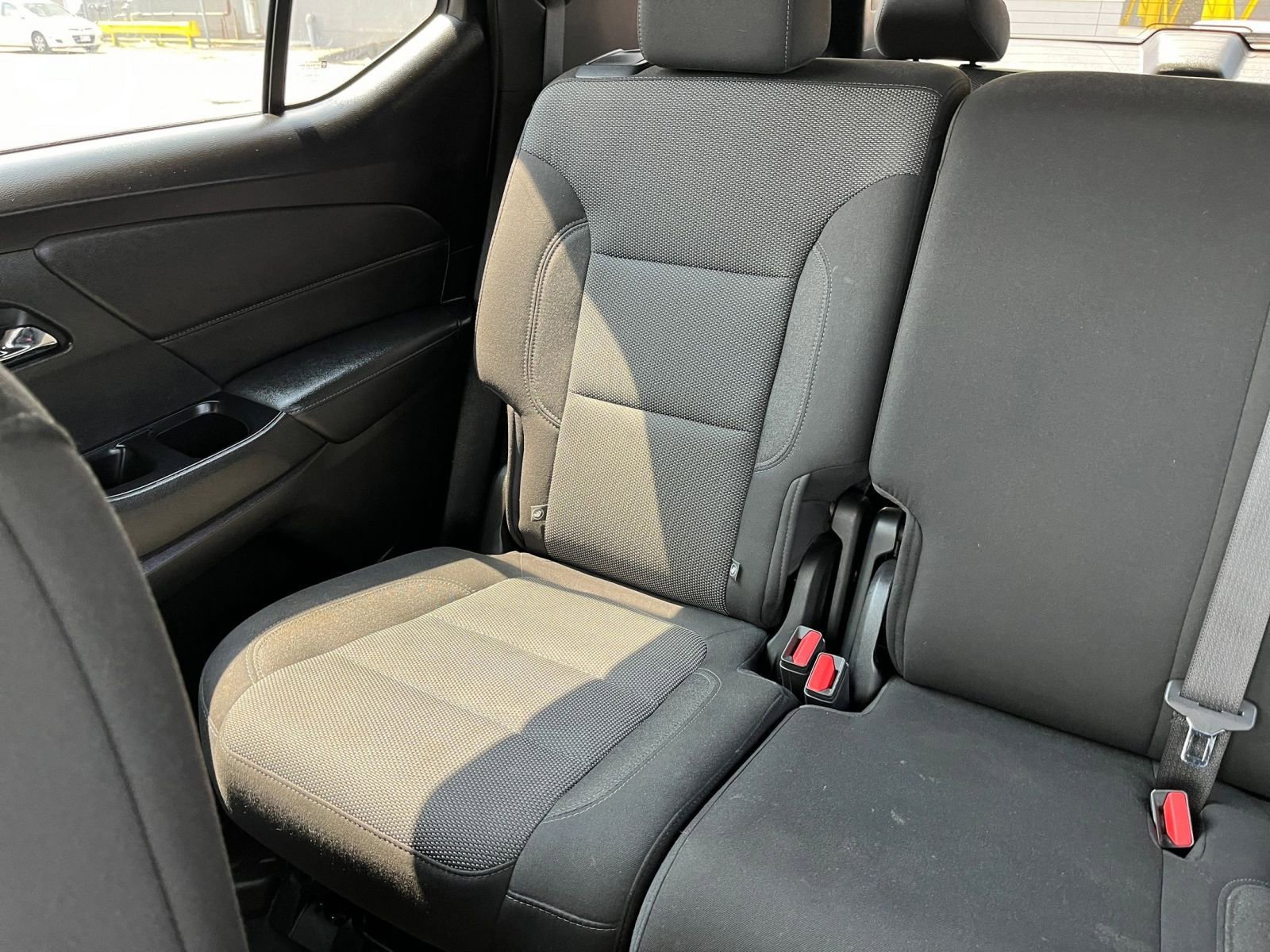 2023 Chevrolet Traverse LT 35