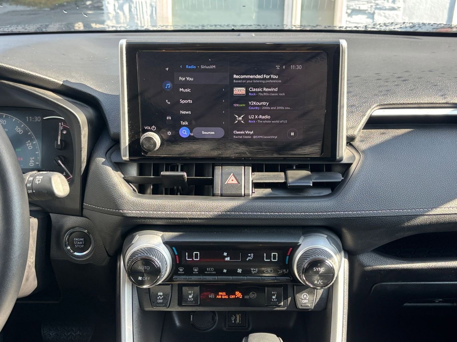 Thumbnail: 2025 Toyota RAV4 - 18