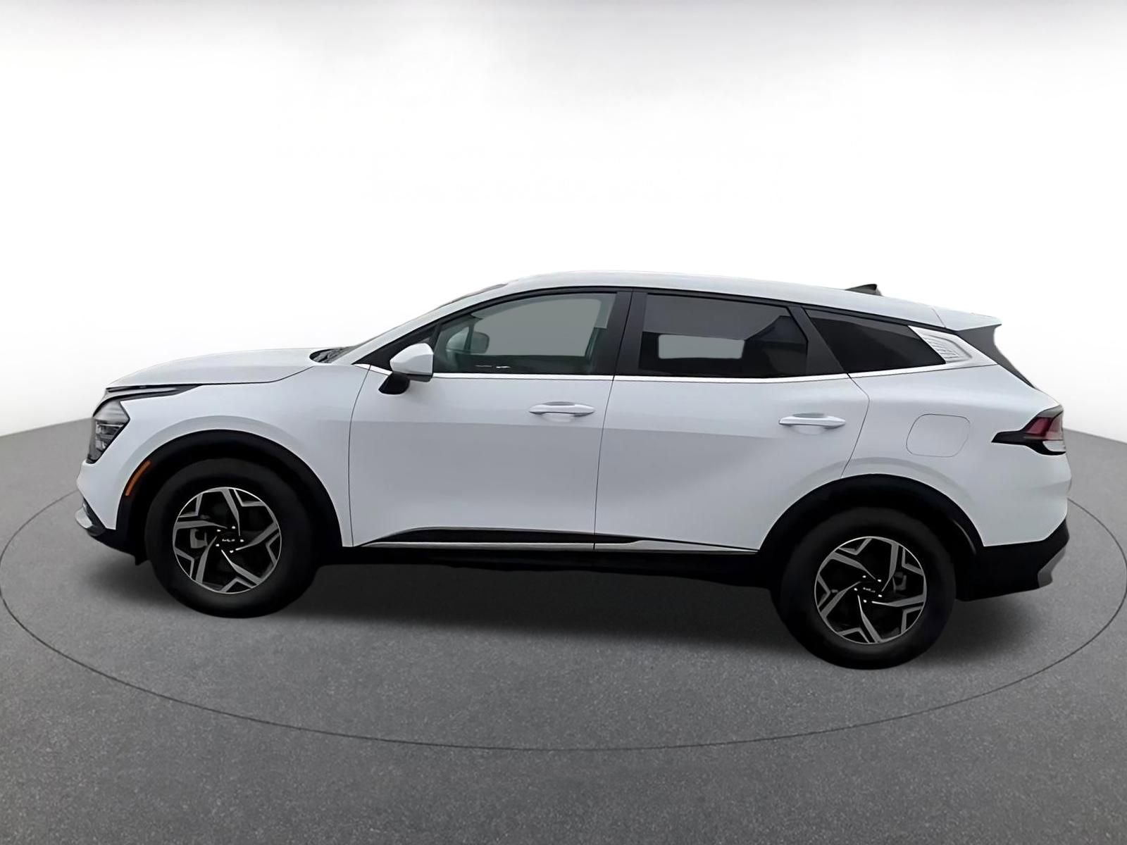 Thumbnail: 2025 Kia Sportage - 10