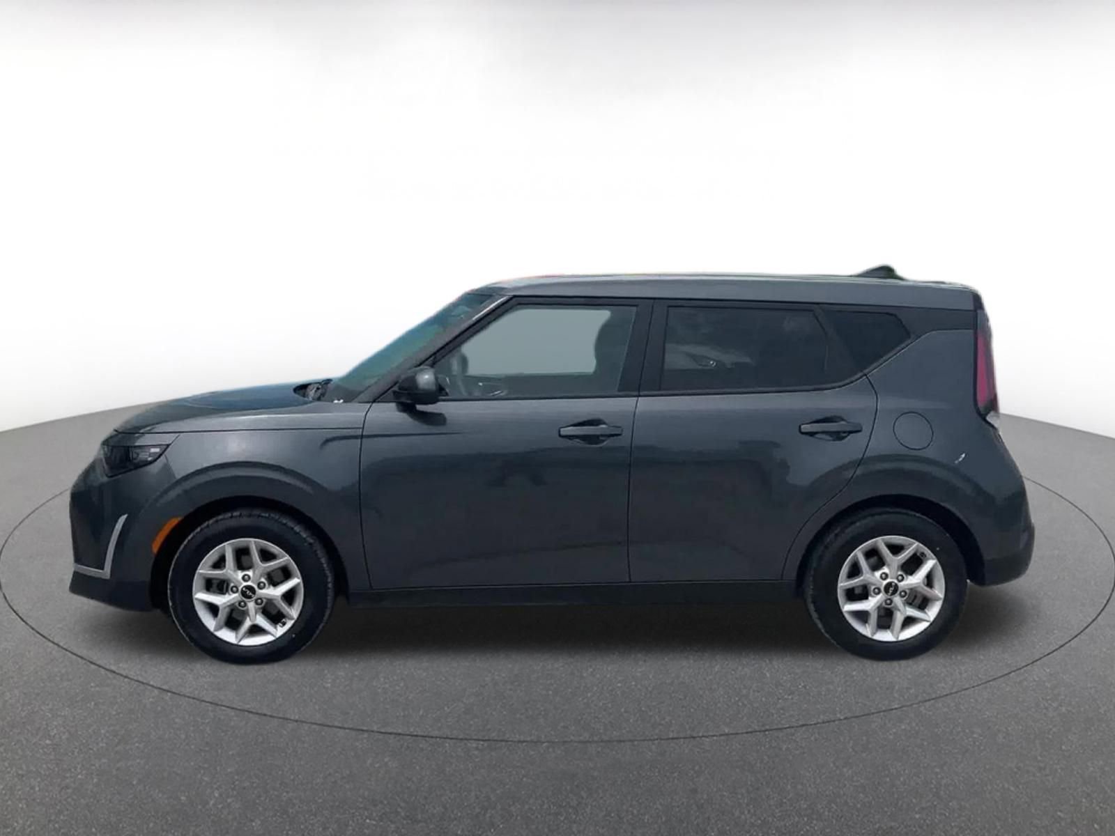Thumbnail: 2023 Kia Soul - 8
