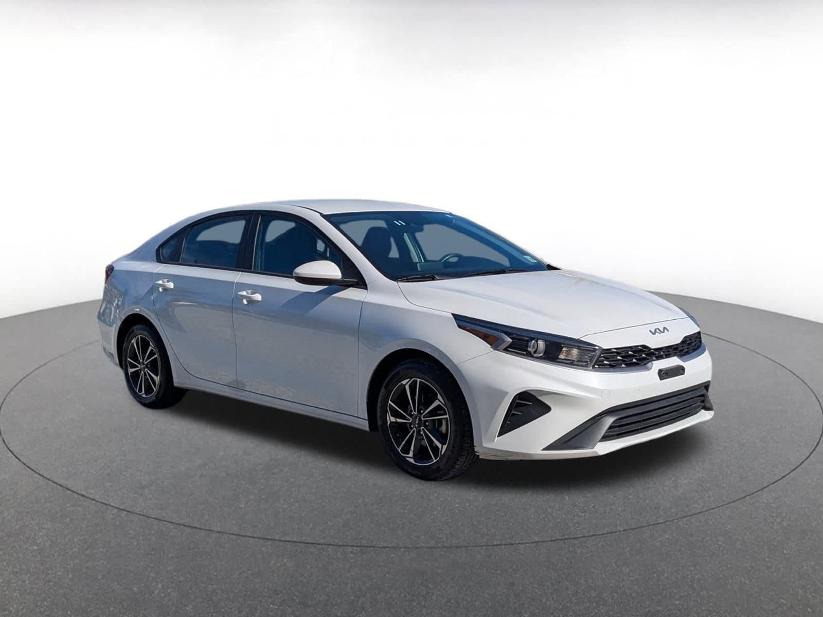Thumbnail: 2024 Kia Forte - 1