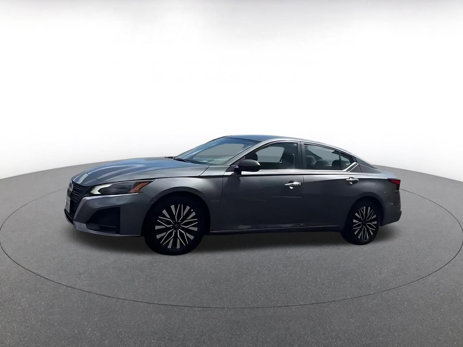 Thumbnail: 2025 Nissan Altima - 8