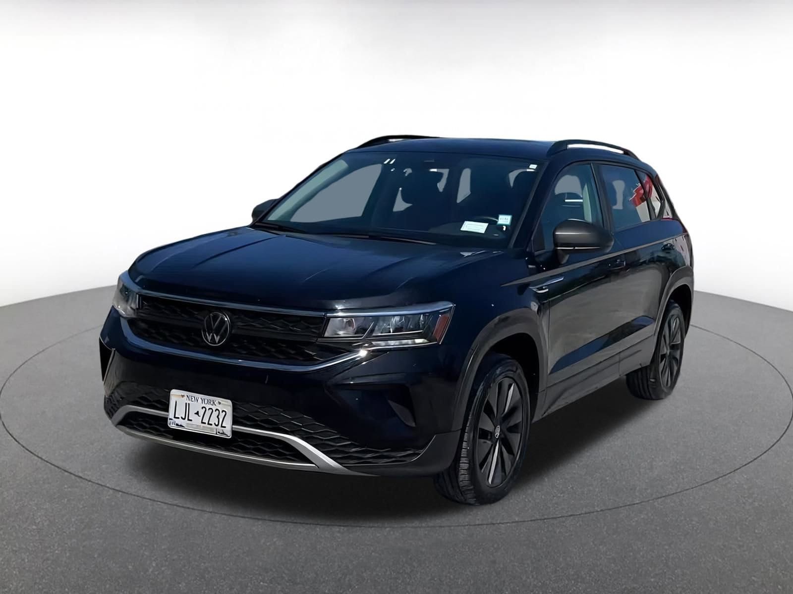 Thumbnail: 2024 Volkswagen Taos - 4