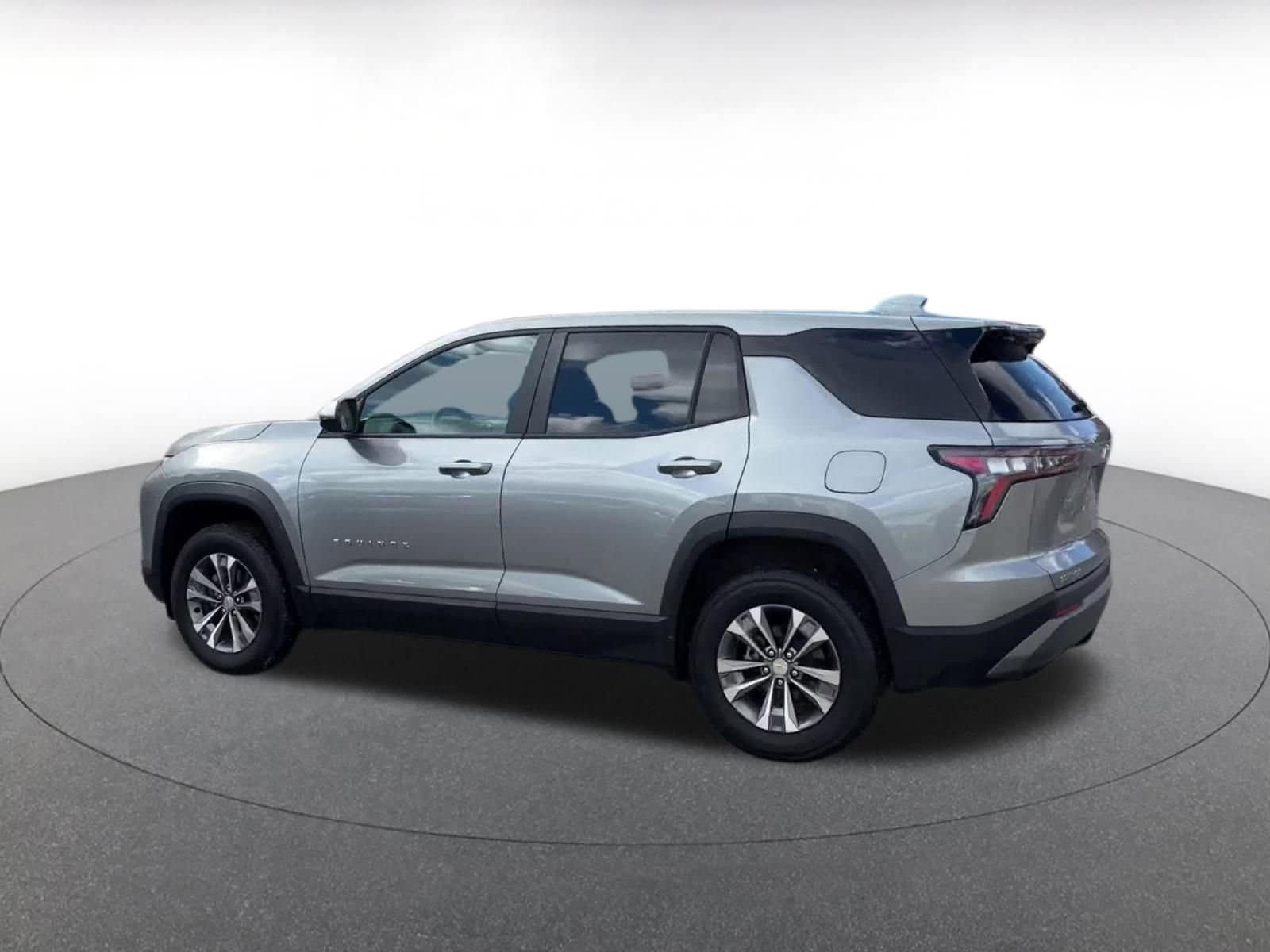 Thumbnail: 2025 Chevrolet Equinox - 10