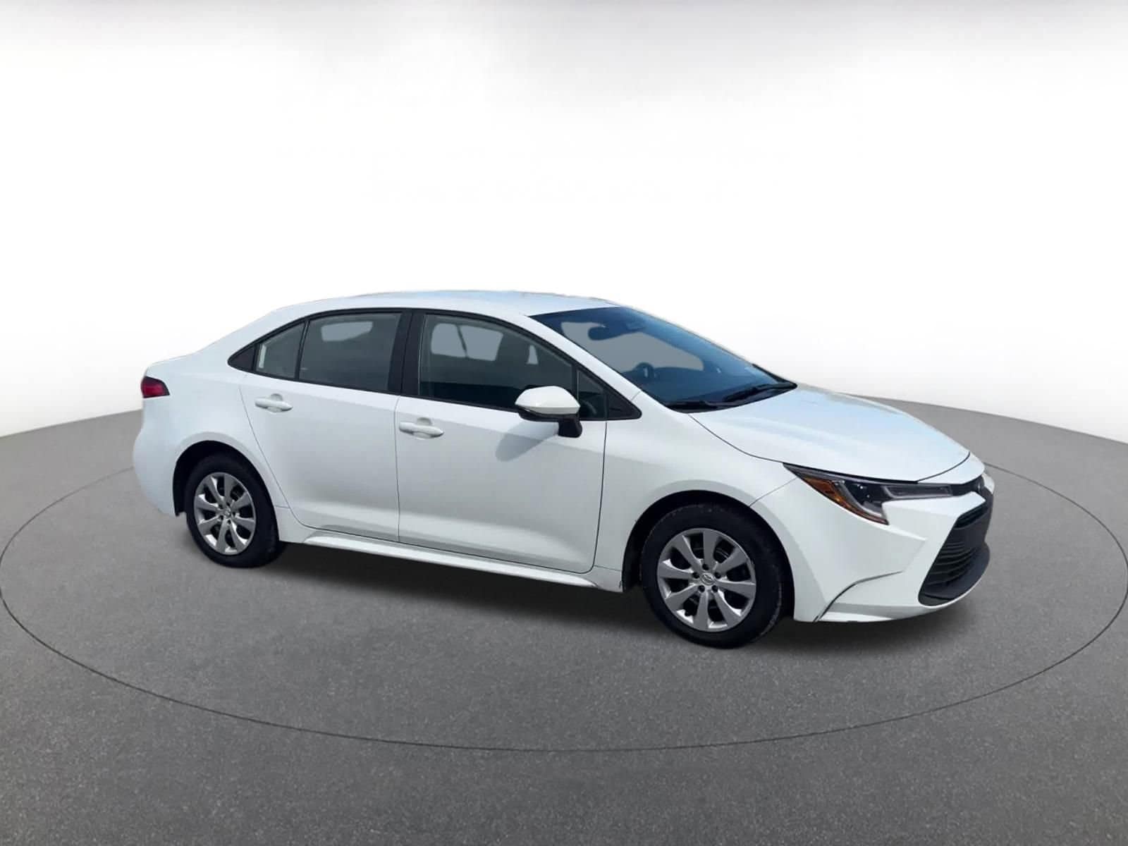 Thumbnail: 2024 Toyota Corolla - 2
