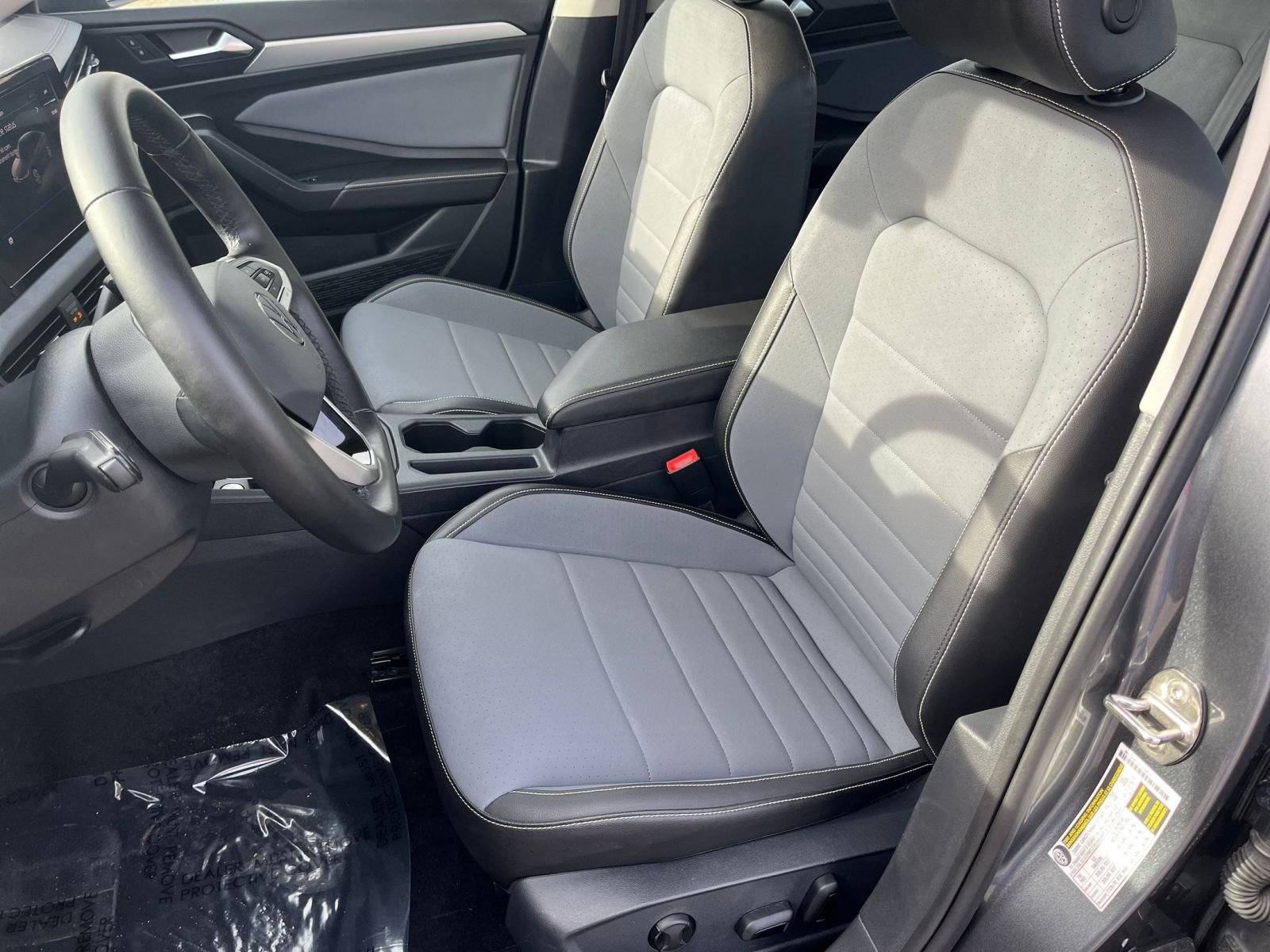 Thumbnail: 2025 Volkswagen Jetta - 33