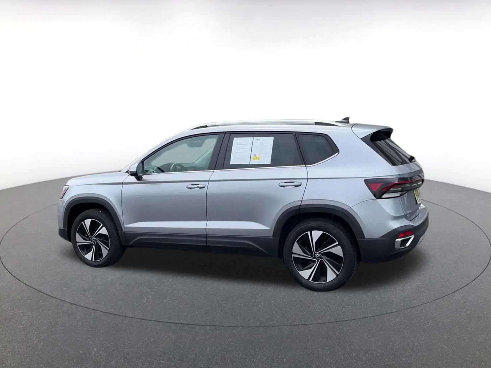 Thumbnail: 2026 Volkswagen Taos - 10
