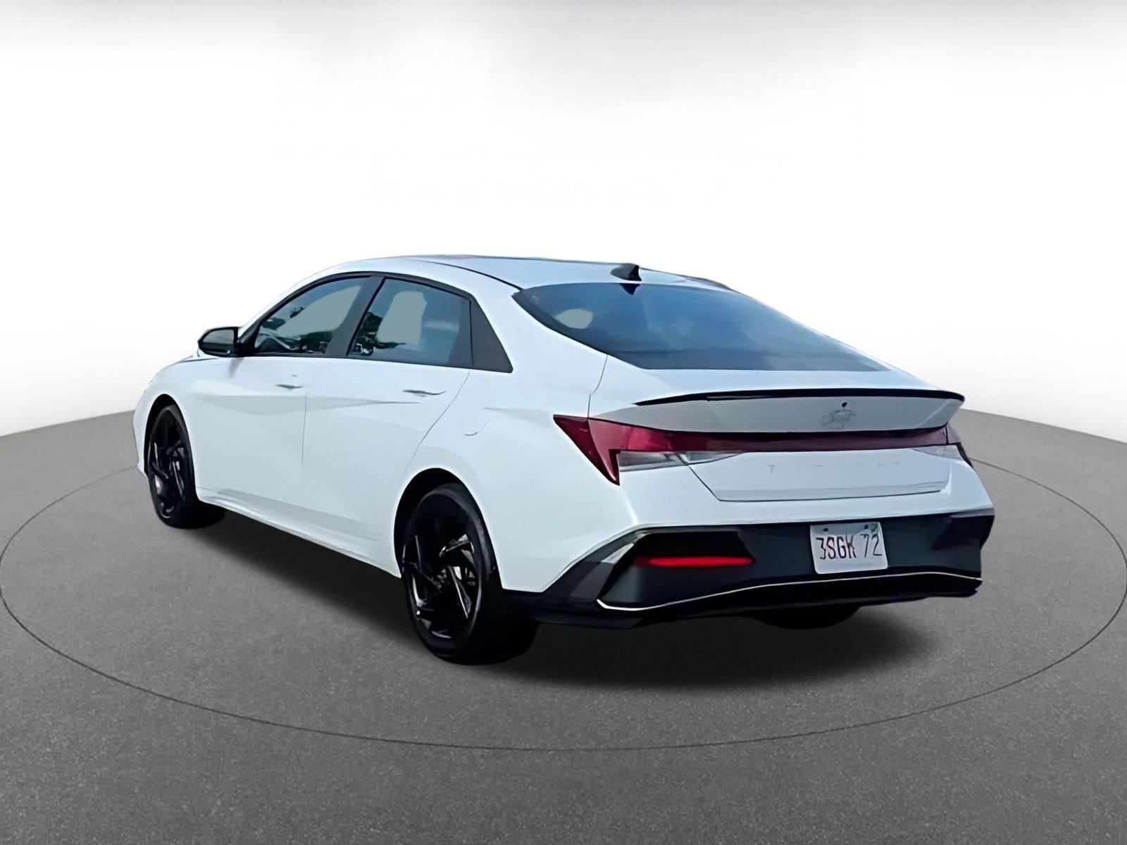 Thumbnail: 2026 Hyundai Elantra - 12