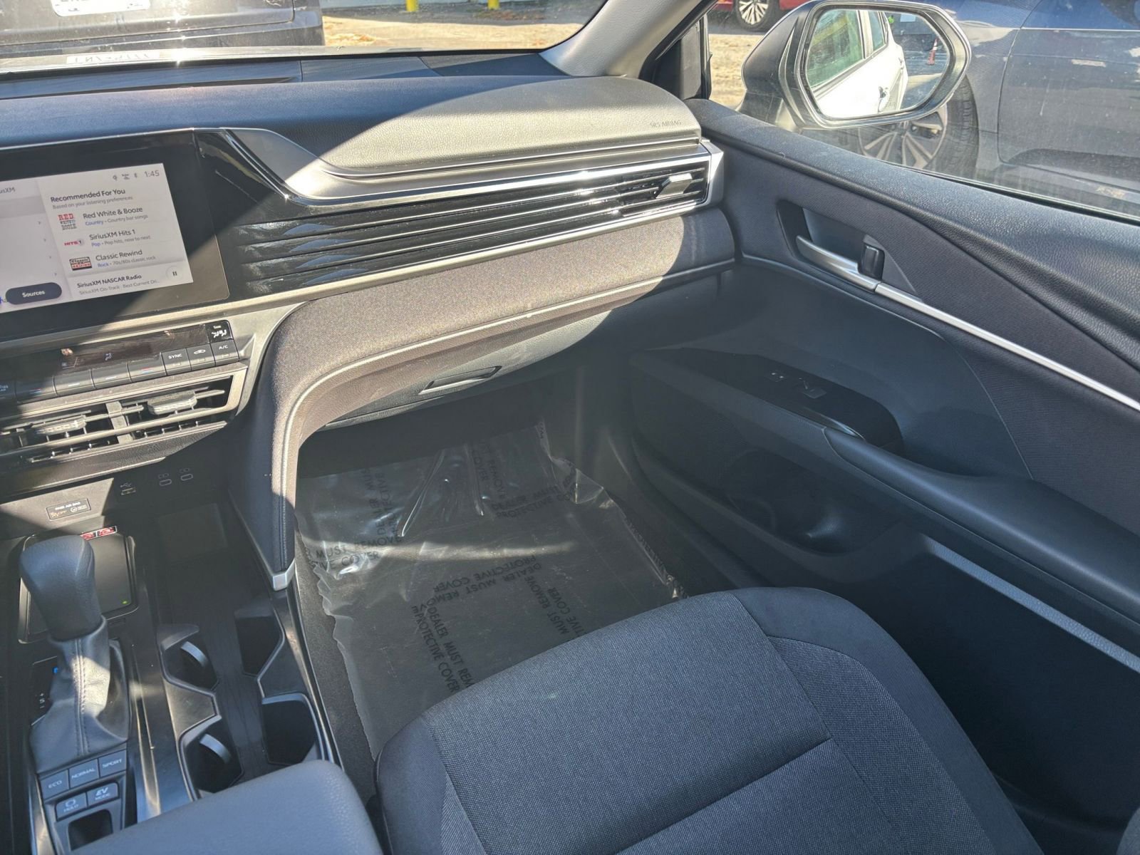 Thumbnail: 2025 Toyota Camry - 31