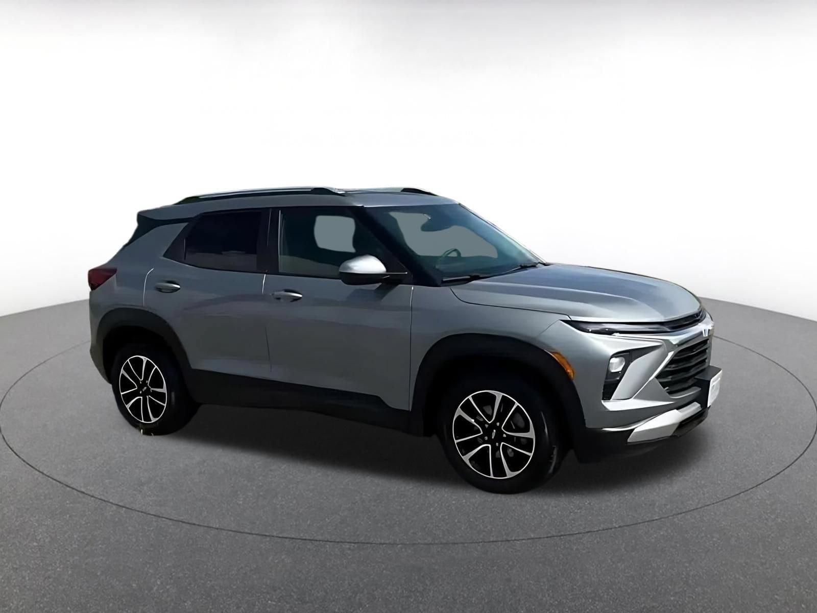 Thumbnail: 2025 Chevrolet TrailBlazer - 2