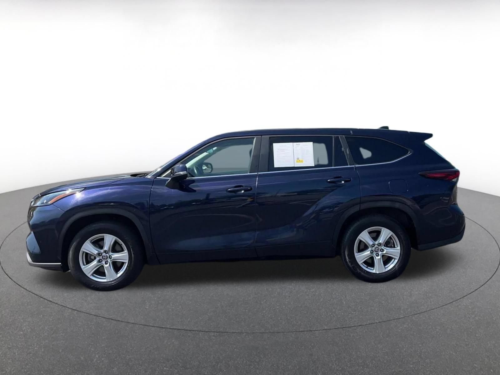 Thumbnail: 2025 Toyota Highlander - 8