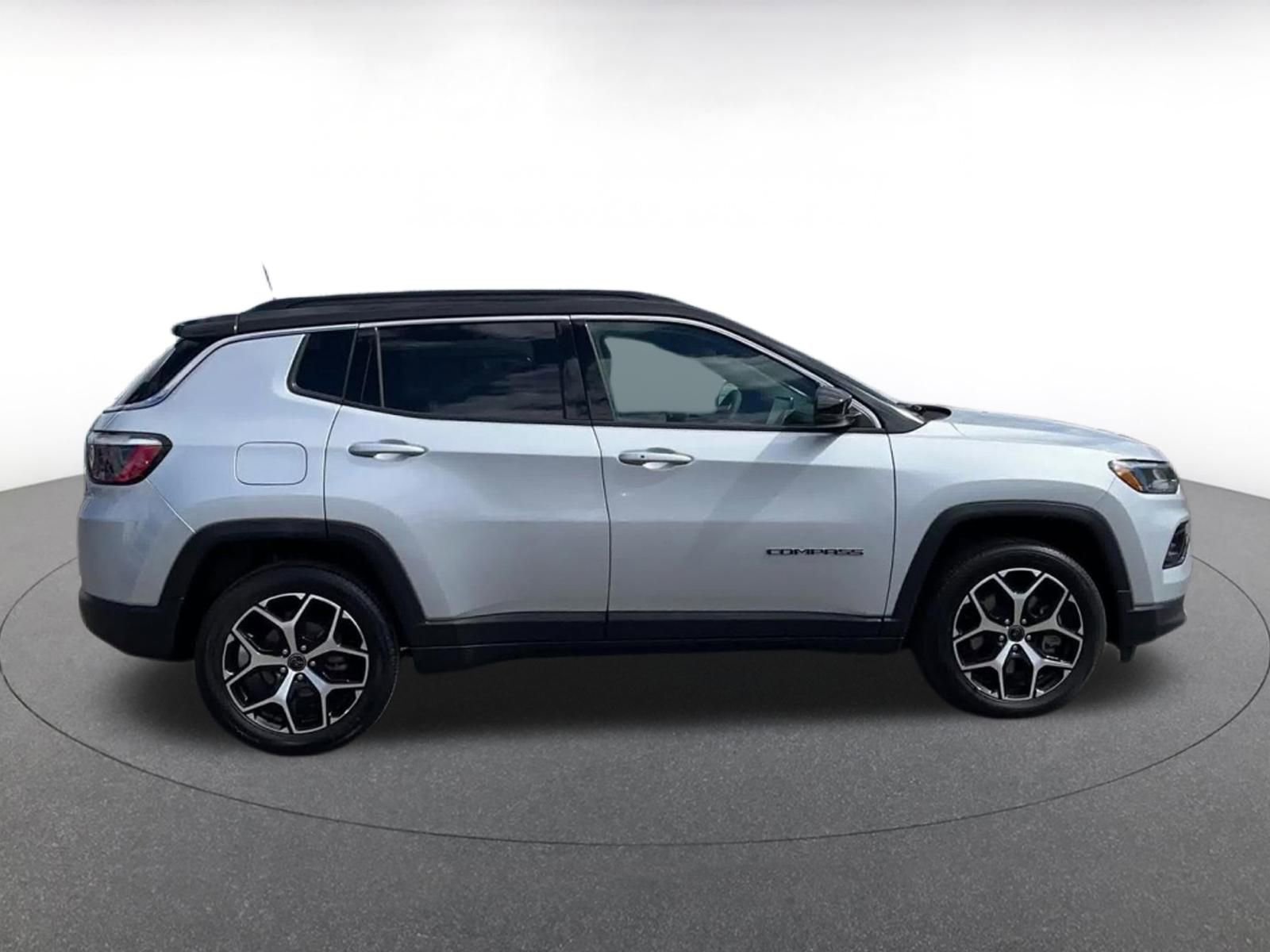 Thumbnail: 2025 Jeep Compass - 15