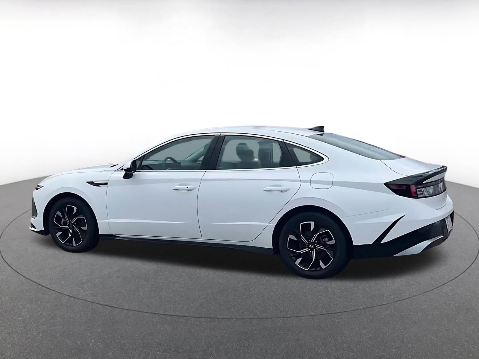 Thumbnail: 2025 Hyundai Sonata - 14