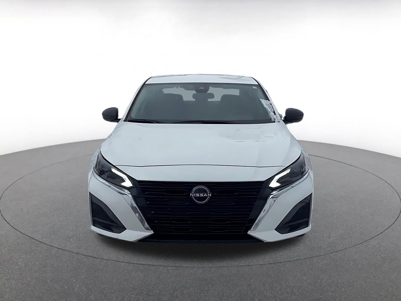 Thumbnail: 2025 Nissan Altima - 3