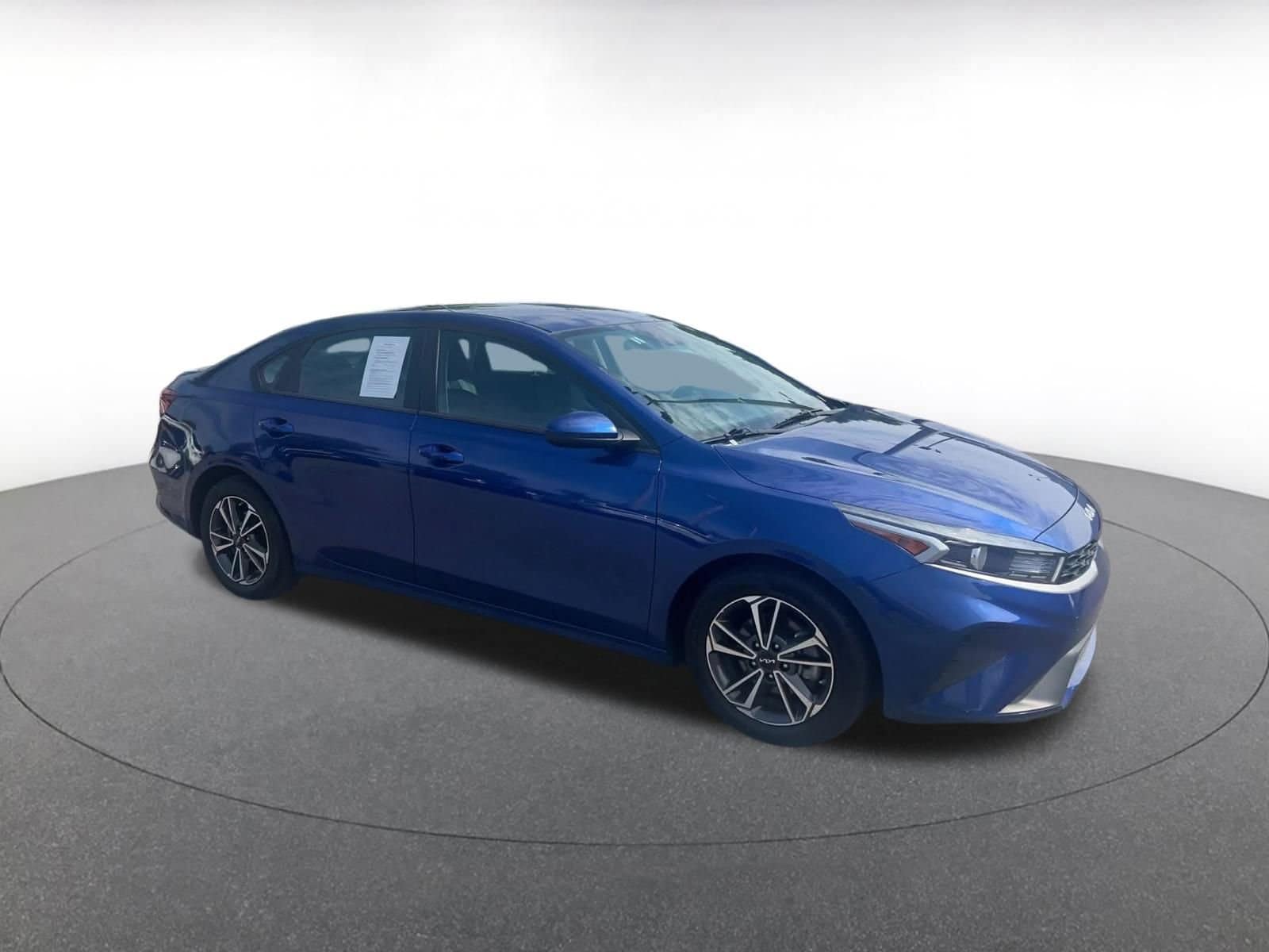 Thumbnail: 2023 Kia Forte - 2