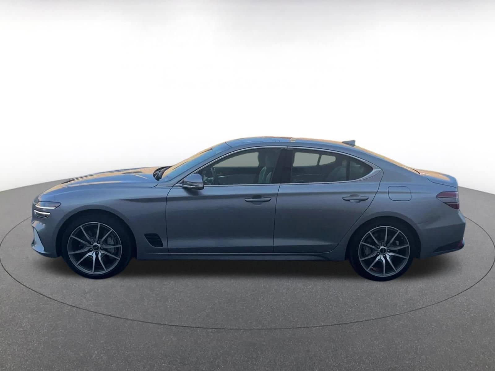 Thumbnail: 2024 Genesis G70 - 9