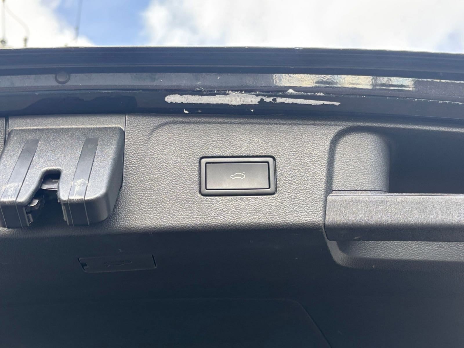 Thumbnail: 2025 Volkswagen Atlas - 21