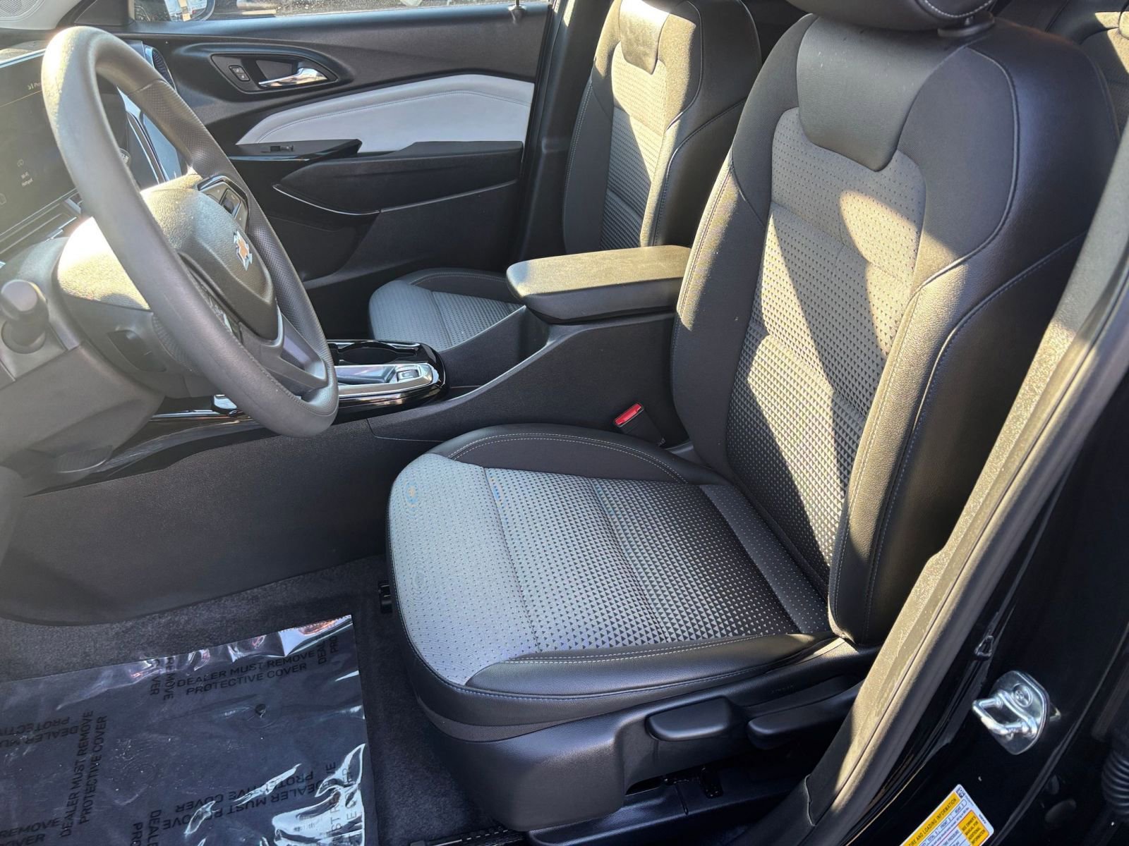 Thumbnail: 2025 Chevrolet Trax - 30