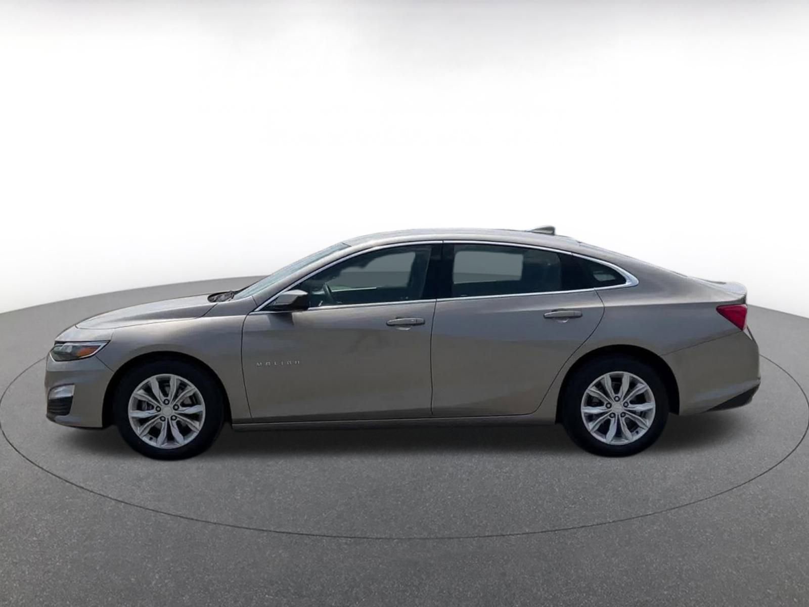 Thumbnail: 2024 Chevrolet Malibu - 8
