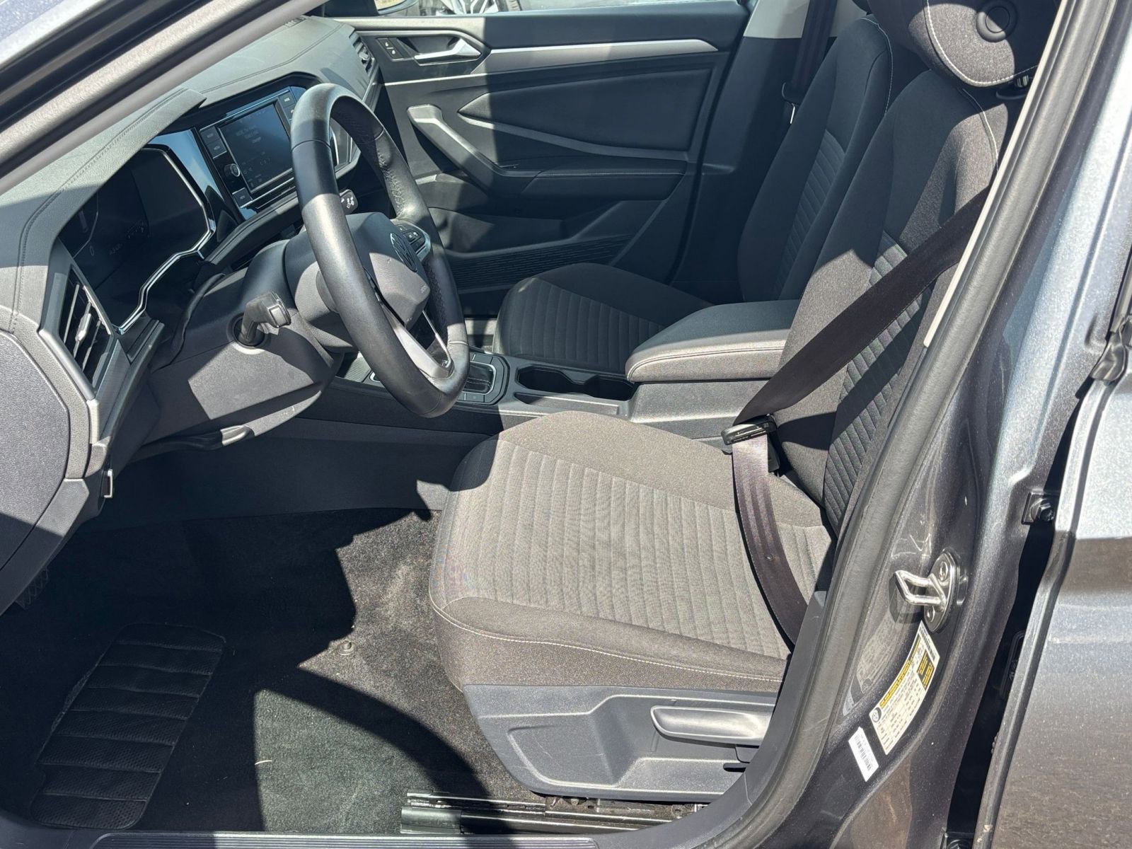 Thumbnail: 2024 Volkswagen Jetta - 23