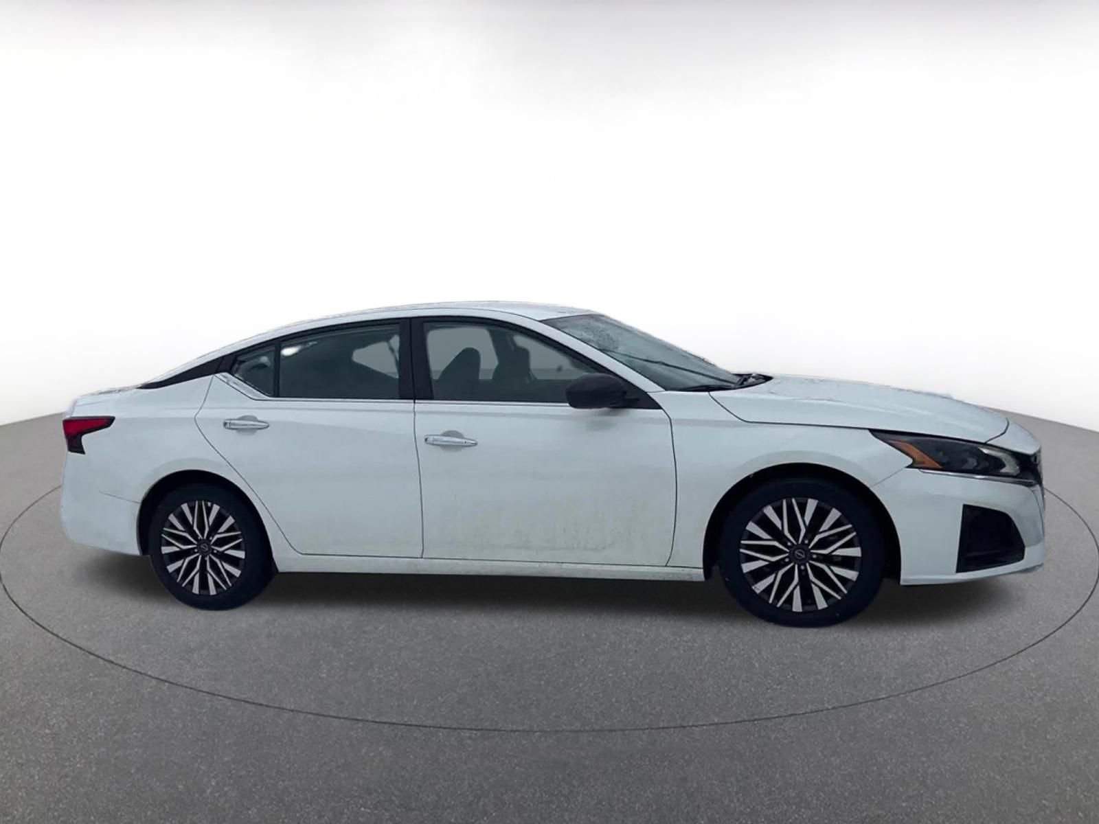 Thumbnail: 2025 Nissan Altima - 16