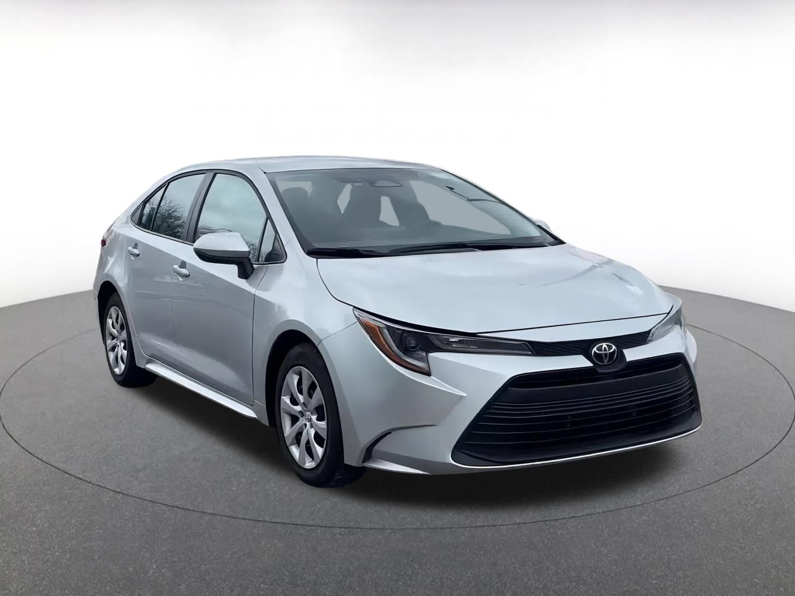 Thumbnail: 2025 Toyota Corolla - 3