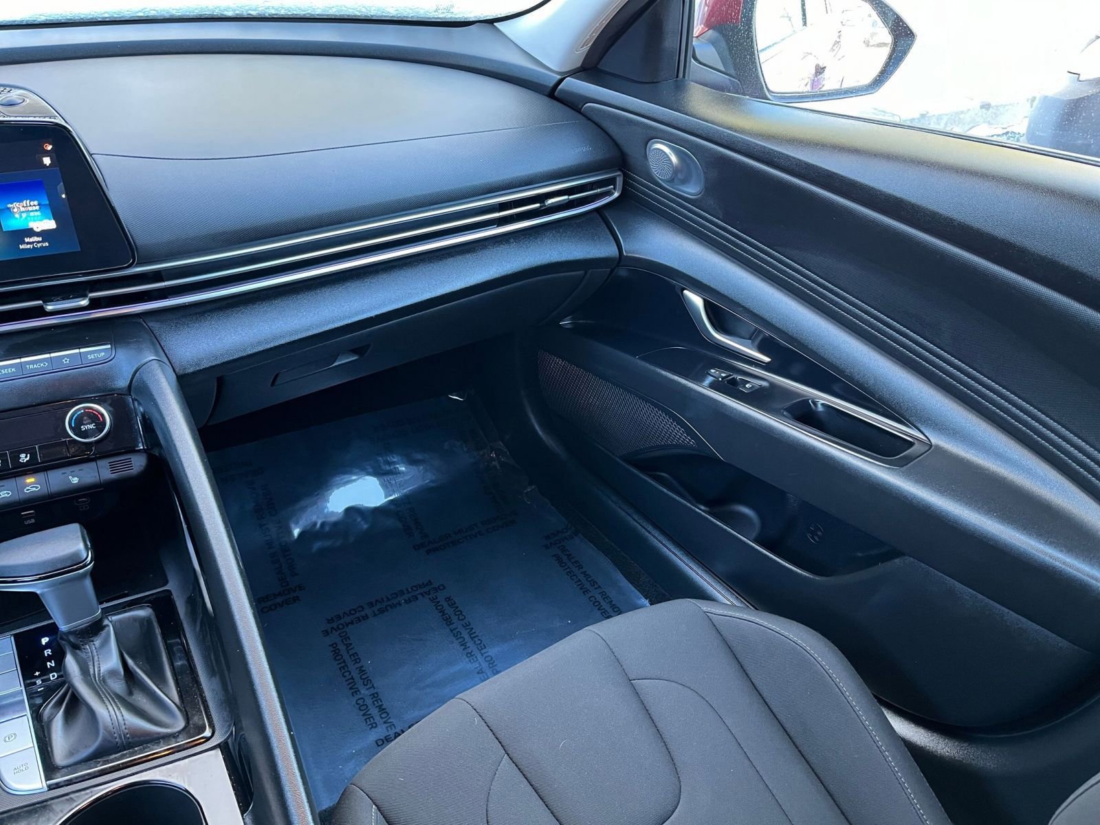 Thumbnail: 2025 Hyundai Elantra - 33